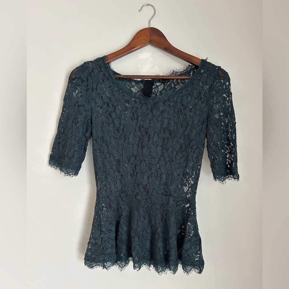 Babaton Forest Green/Blue Lace Peplum Blouse Size 2 - Picture 2 of 8